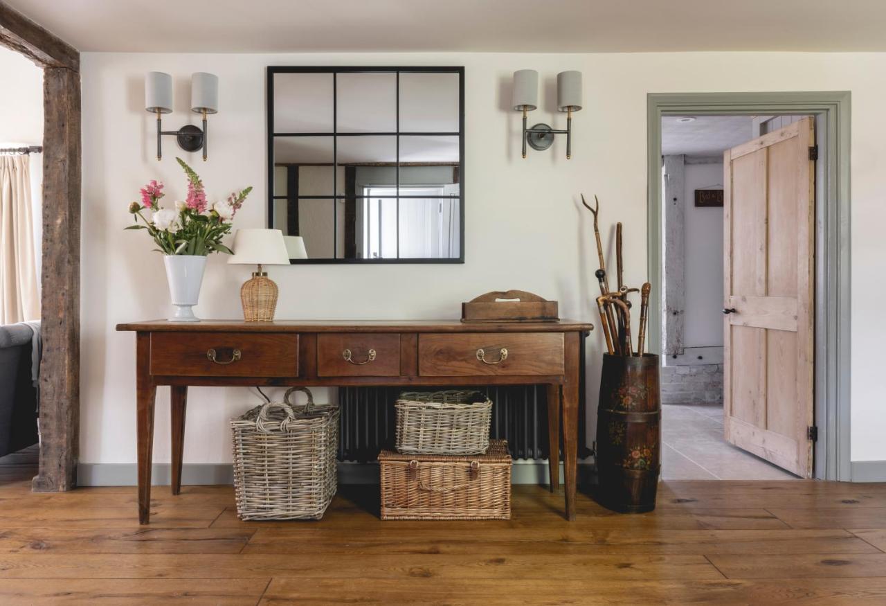 Cosy Cottage With Beautiful Garden, Hottub & Sauna Marden  Kültér fotó
