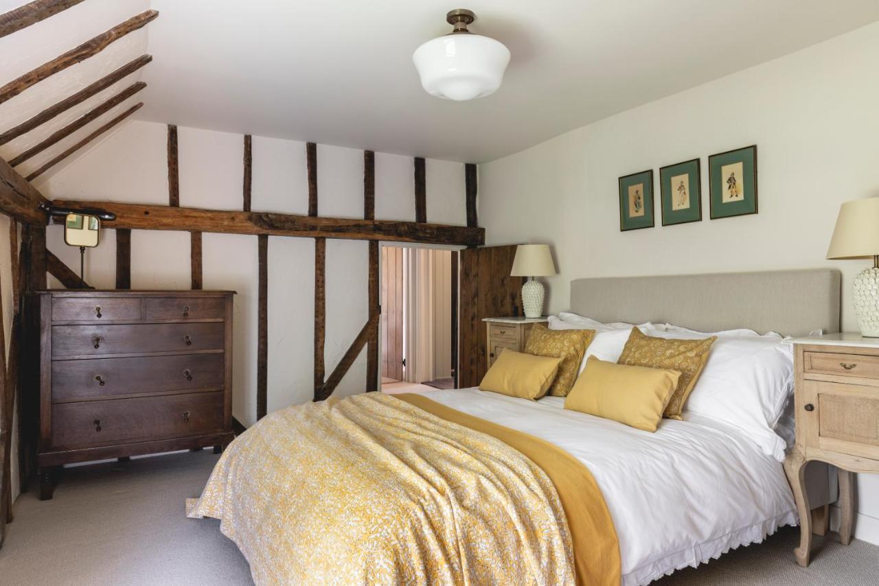 Cosy Cottage With Beautiful Garden, Hottub & Sauna Marden  Kültér fotó