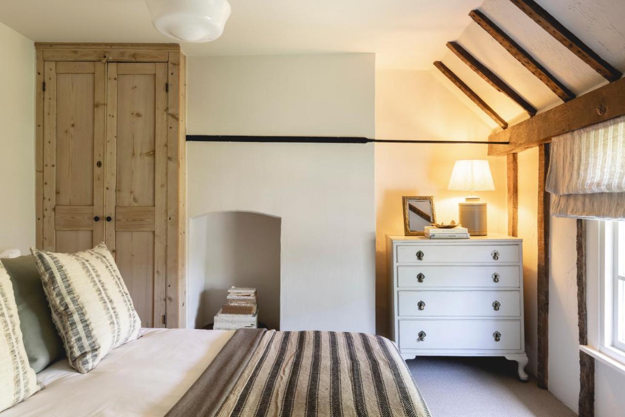 Cosy Cottage With Beautiful Garden, Hottub & Sauna Marden  Kültér fotó