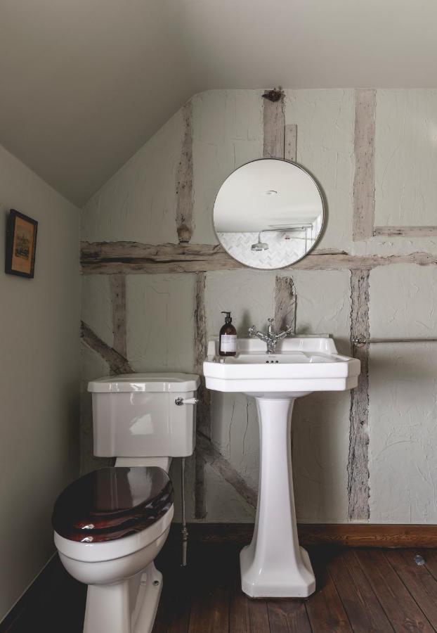 Cosy Cottage With Beautiful Garden, Hottub & Sauna Marden  Kültér fotó