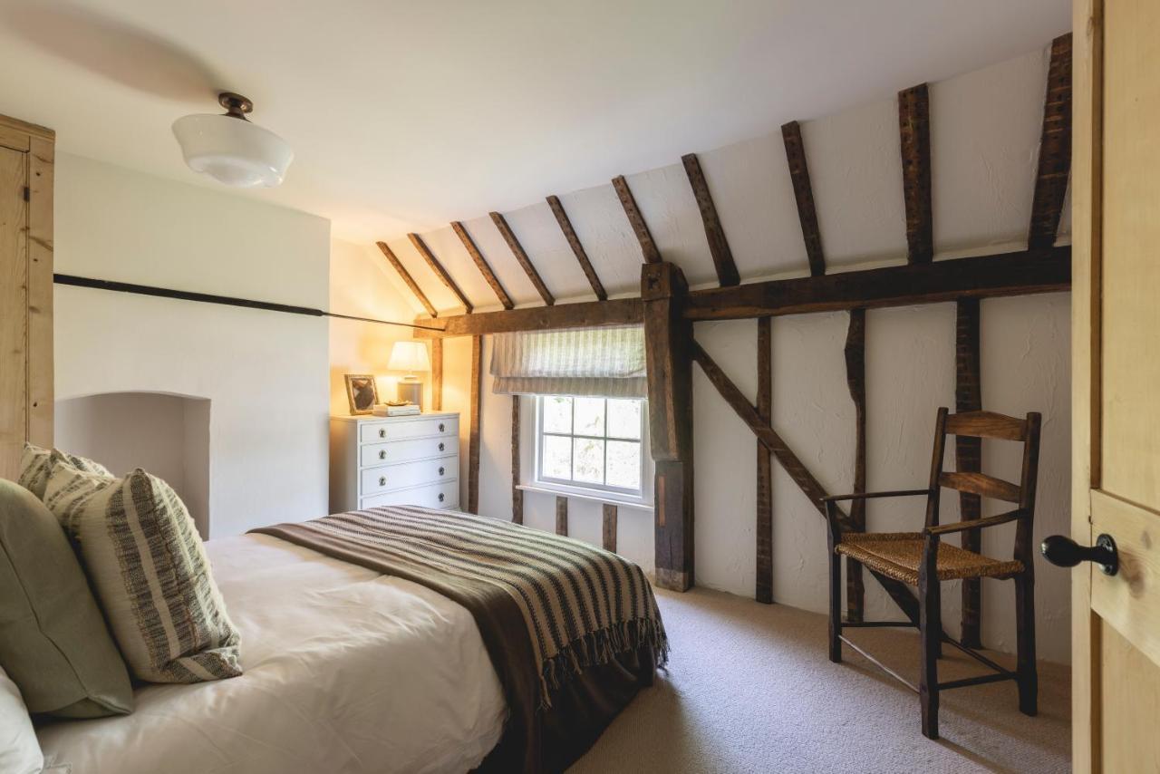 Cosy Cottage With Beautiful Garden, Hottub & Sauna Marden  Kültér fotó