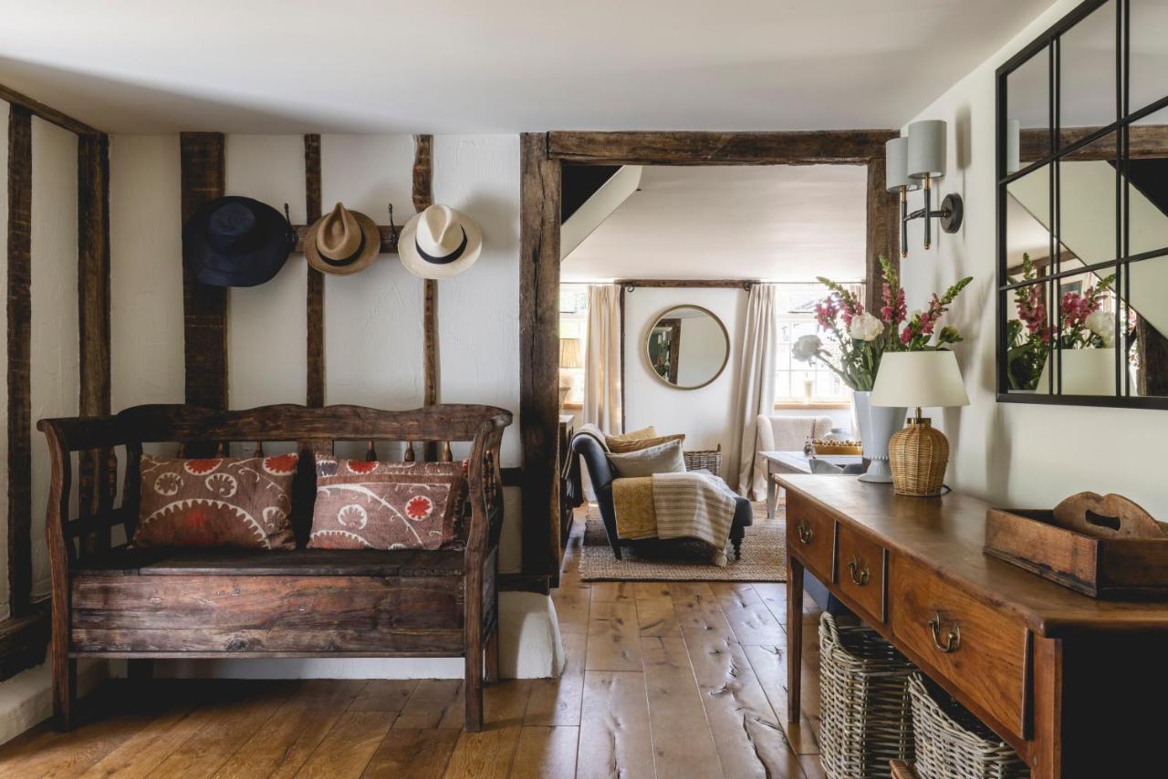 Cosy Cottage With Beautiful Garden, Hottub & Sauna Marden  Kültér fotó